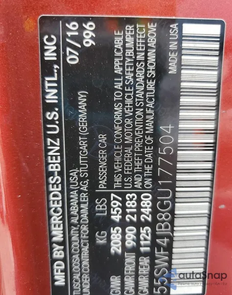 2016 Mercedes-Benz C 300 z USA, uszkodzony, nr VIN 55SWF4JB8GU177504